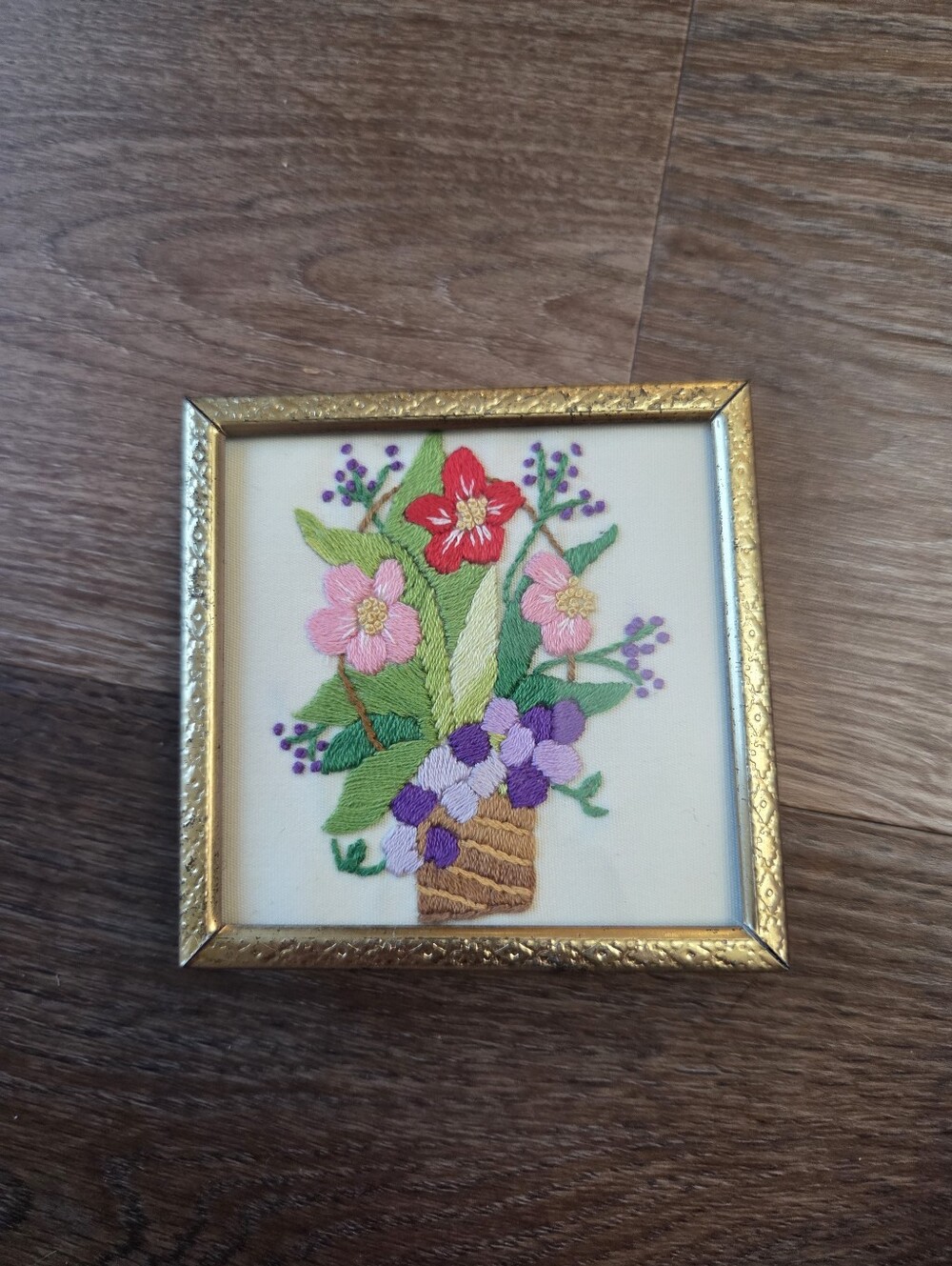 Vintage Mini Crewel Embroidery Floral Bouquet Flowers Shabby Chic Gold Frame